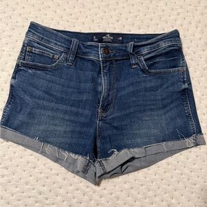 Hollister Women's Blue Denim Shorts Size 30 Mid Rise 3” Soft stretch